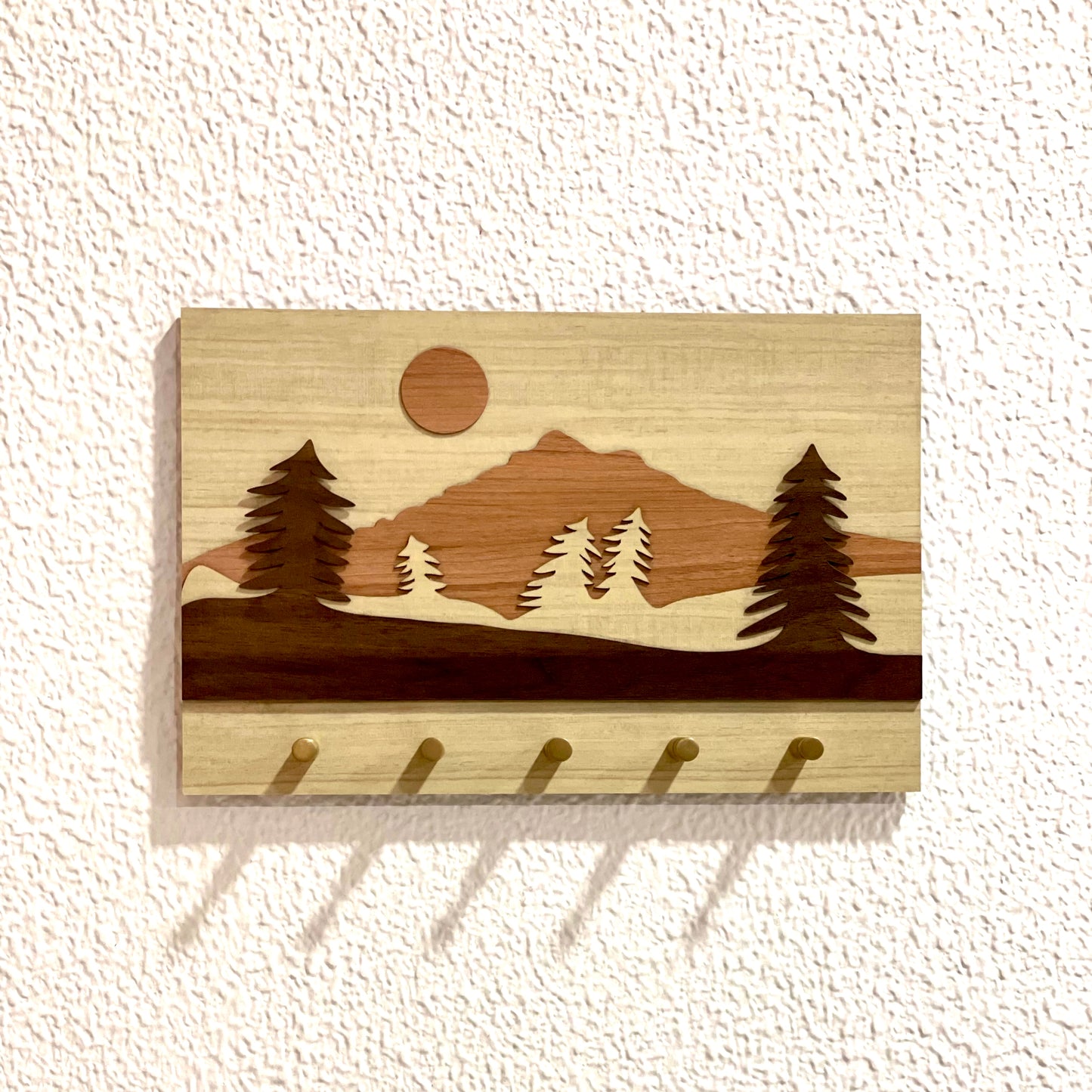 Mountain Scene Key Holder | Key hangers  | Key Organizer | Entryway Organizer - 10 x 6.5 Inches